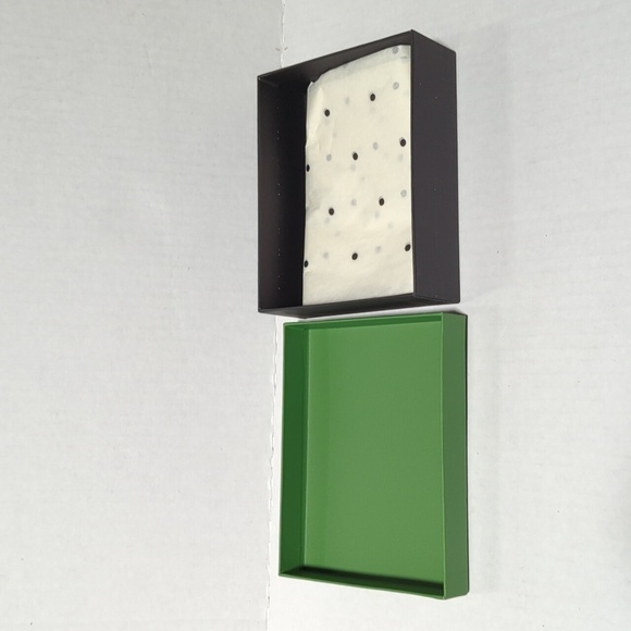 Kate Spade New York Small Empty Green/Black Gift Box w/Tissue Paper - Picture 7 of 11